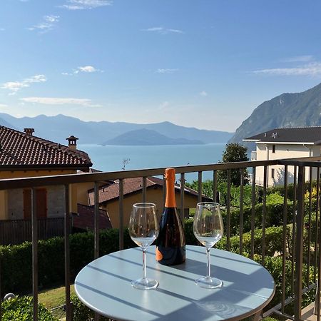 Happy Guest Apartments - Lake View And Pool Riva di Solto Esterno foto